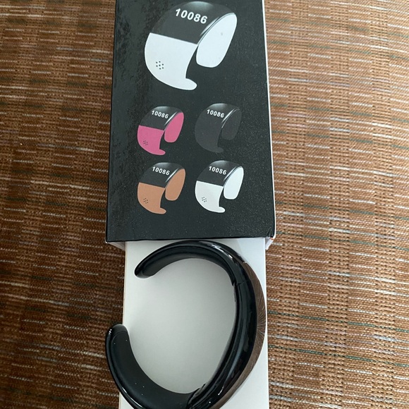 Bluetooth bracelet - Picture 2 of 2